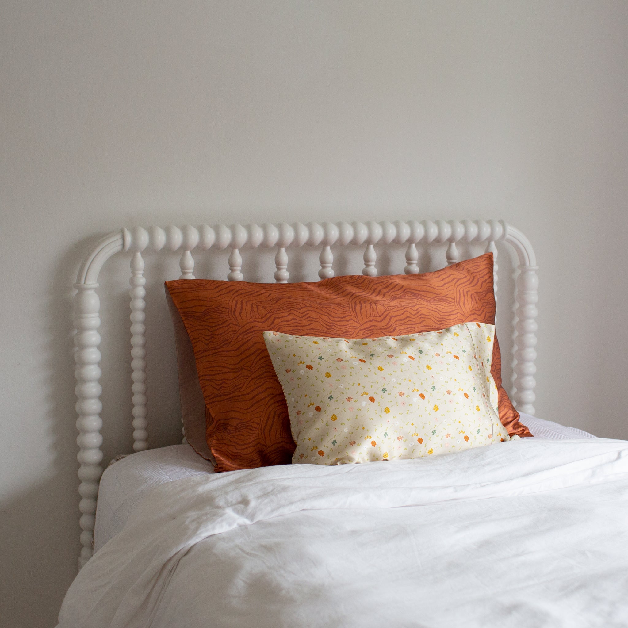 Silk Pillowcase Queen Size Silk Pillowcase Fiery Orange Mei