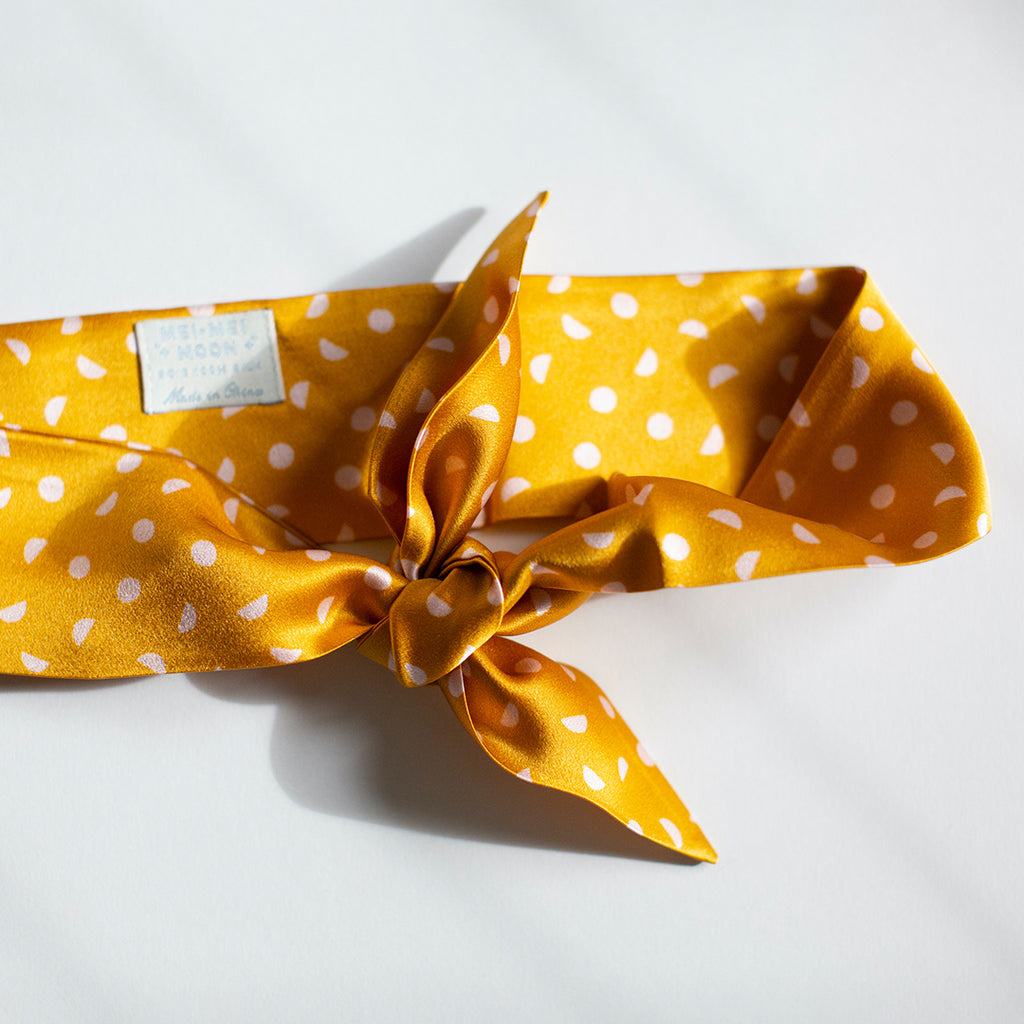Silk hair tie in an ochre print